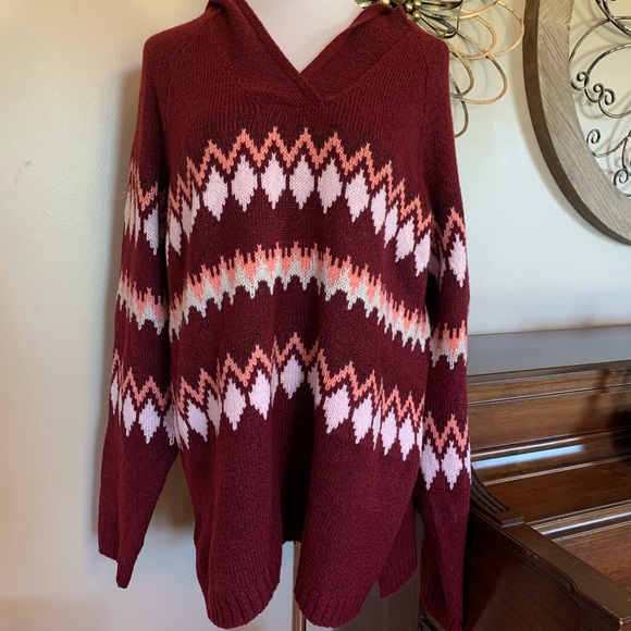 NWT EVRI Size 1X Hooded Burgundy Sweater - Picture 2 of 7